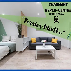 https://perrier-menthe-hyper-centre-et-tranquillit.hotels-rhonealpes.com