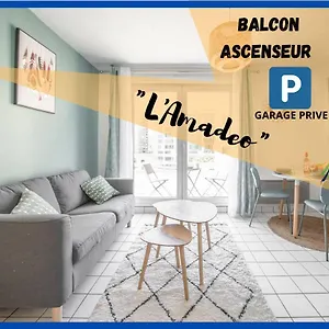 https://lamadeoparking-prive-balcon-lumineux-qrt-calme.hotels-rhonealpes.com