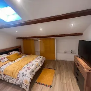 https://sublime-t2-cosy-et-neuf.fr-provencehotel.com