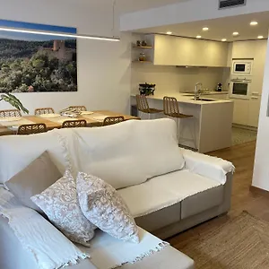 https://apartamento-centrico-renovado-y-con-mucho-encanto.topbarcelonahotels.com